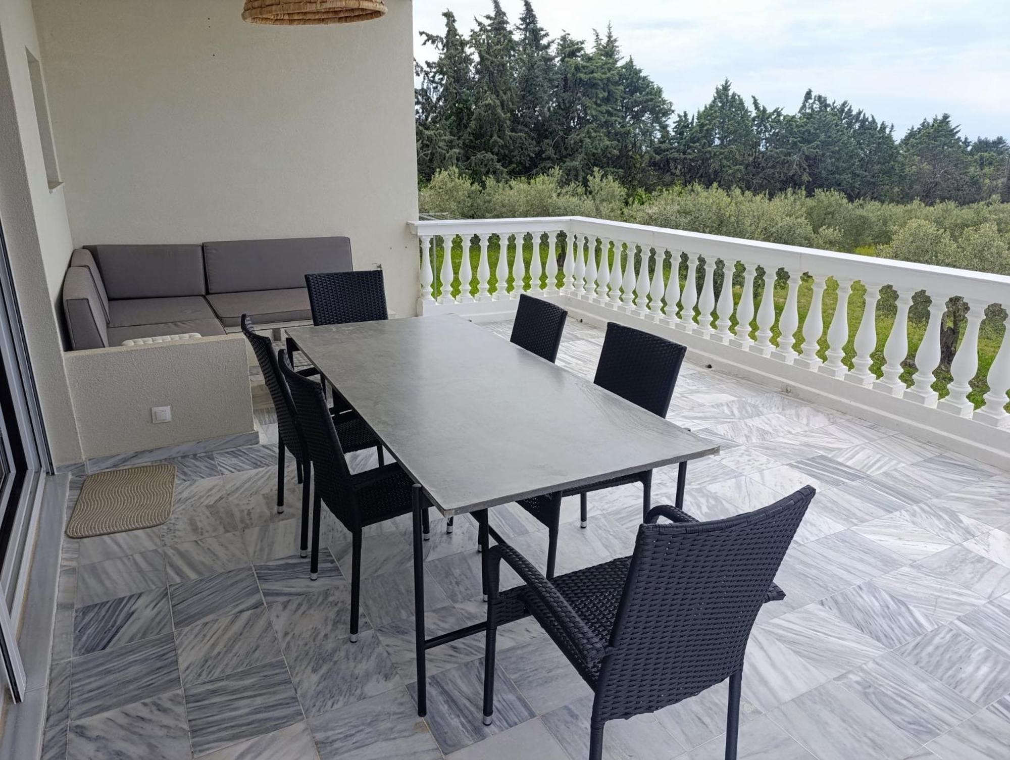 Villa Palataki *